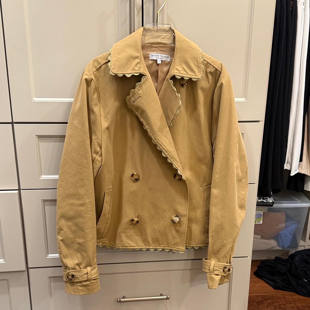 Taylor Tillman Hannah Jacket  Double-Breasted Scalloped Collar Jacket - Camel